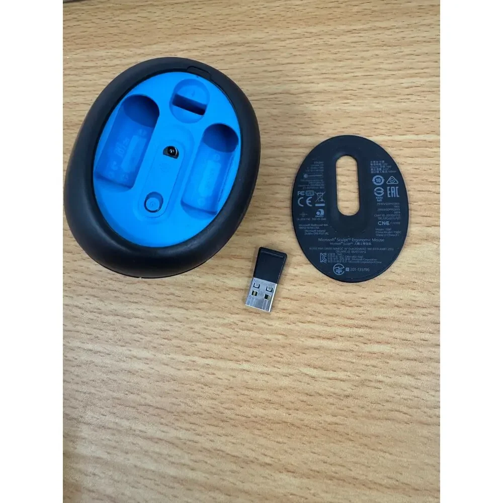 Microsoft Sculpt 1560 Ergonomic mouse wireless USB receiver